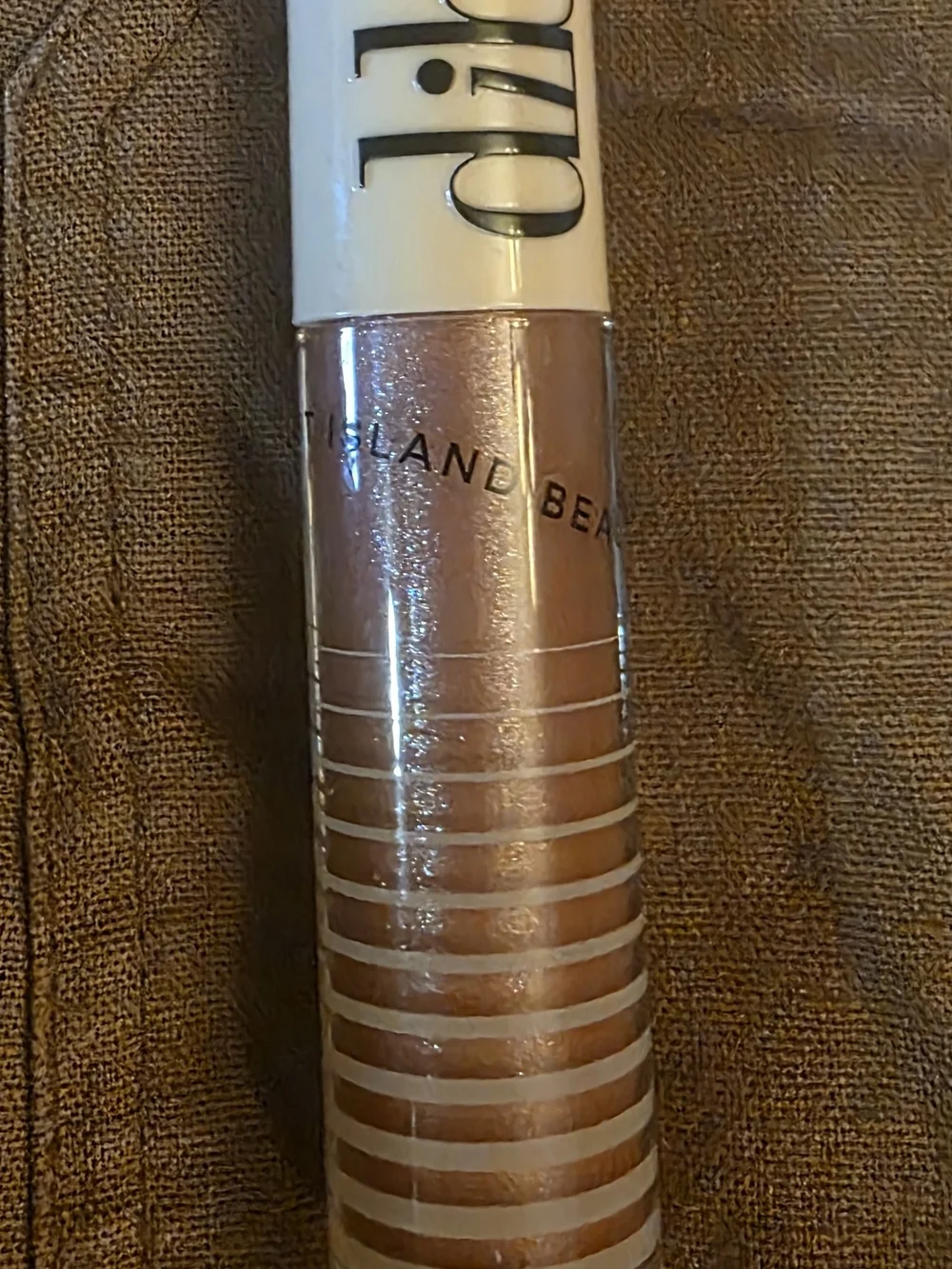Island Beauty Shimmery Nude Lip Gloss - Rose Gold